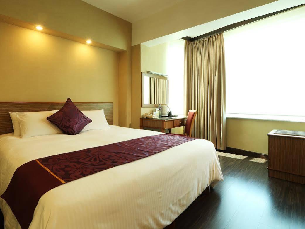 The Imperial Hotel Hong Kong Esterno foto